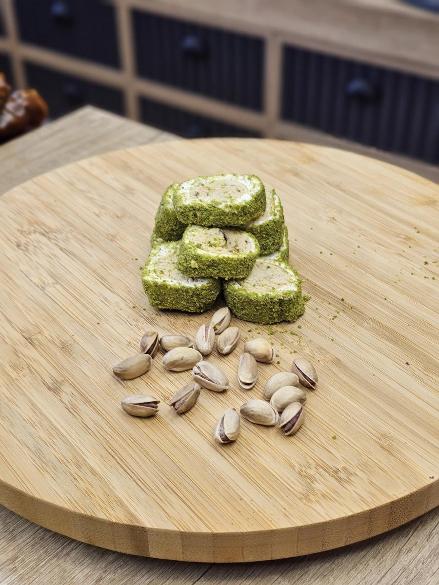 Antep Fıstıklı Fındık Dolgulu Sarma