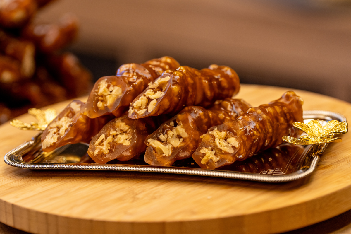 Ev Yapımı Üzüm Pekmezli Cevizli Sucuk